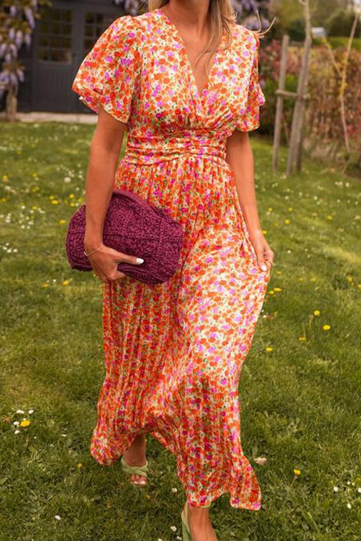 Mariella | Langarmkleid mit Blumenmuster im romantischen und leichten Stil