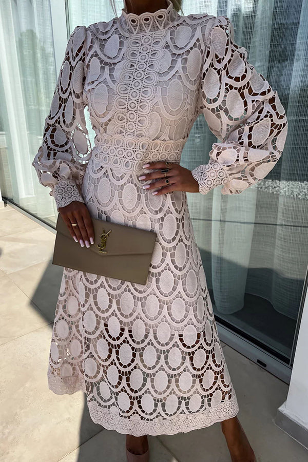 Patricia - Romantisches Spitze-Kleid