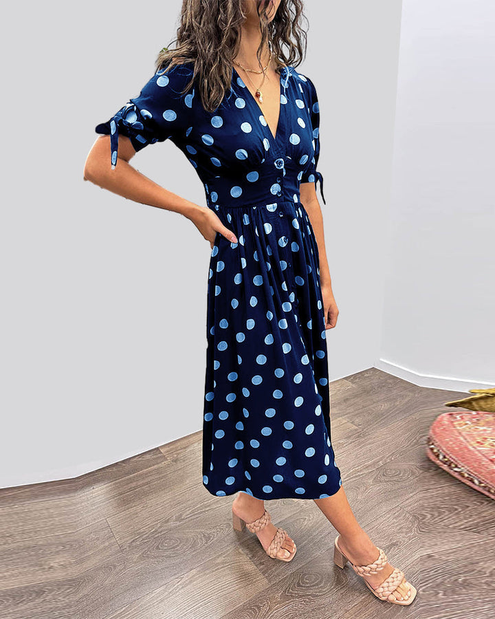 Mina™ | V-Ausschnitt-Kleid mit Punkten