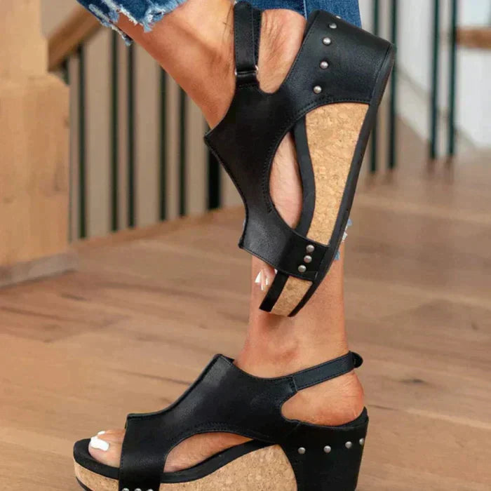 SYLVIE - ELEGANTE UND BEQUEME Keilabsatz-Sandalen
