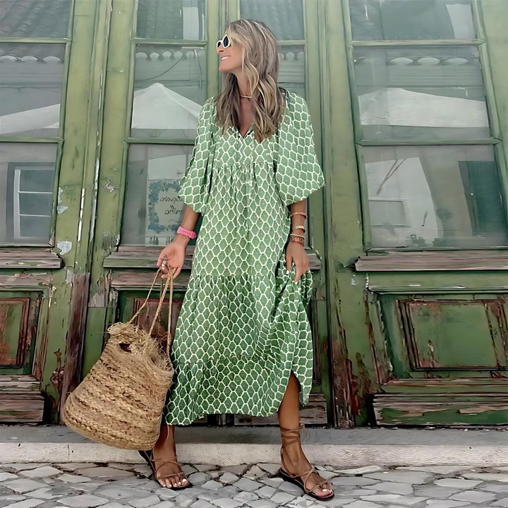 Mabel - Luftiges Kleid mit geometrischem Druck in Hoch- und Tieflänge
