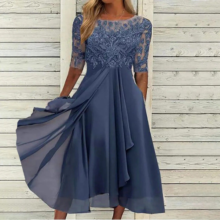 Ellinor | Elegantes Seitenschlitz-Kleid mit flatternder Passform