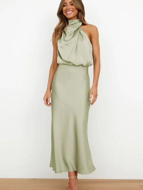 Laura | Ärmelloses Stehkragen-Halterkleid