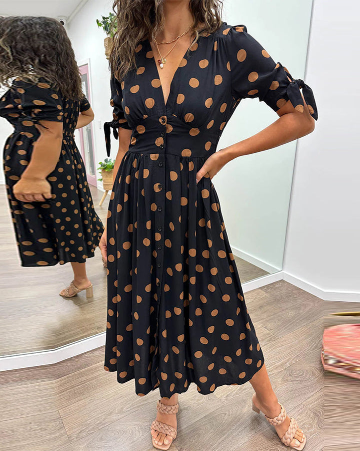 Mina™ | V-Ausschnitt-Kleid mit Punkten