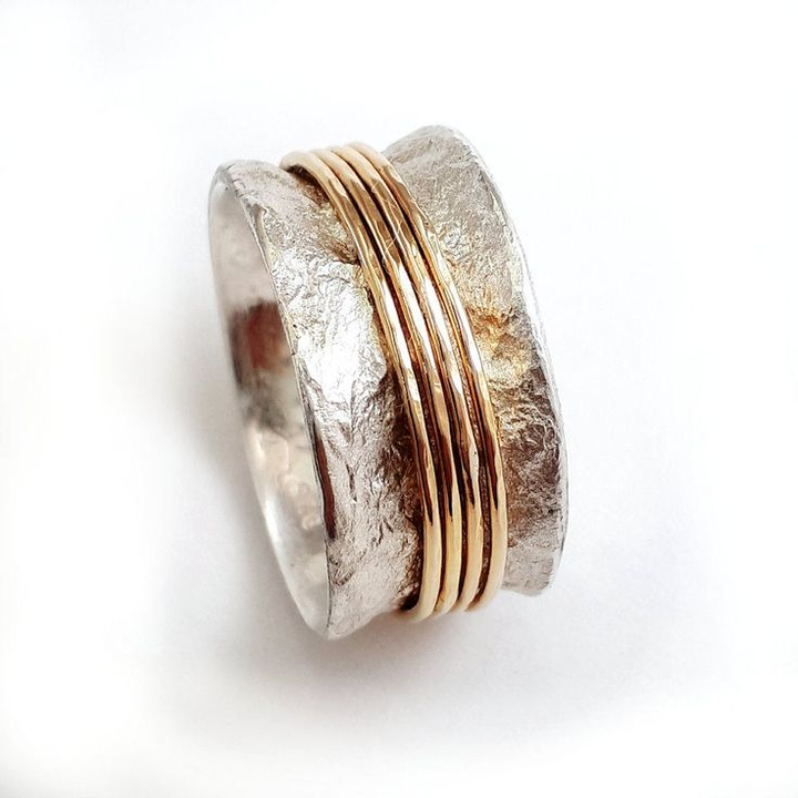 Ring aus Goldfaden in antikem Sterlingsilber