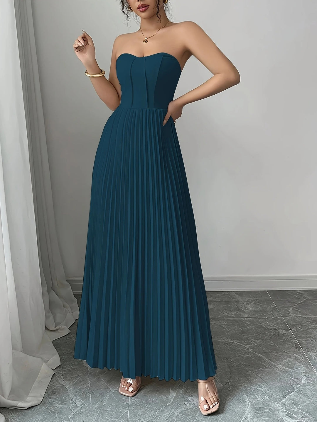 Bérénice | Trägerloses Maxikleid mit Korsagen-Oberteil und Plissee-Rock