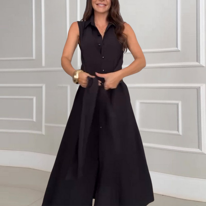 KARISANDE IM LUXURIÖSEN MAXIKLEID