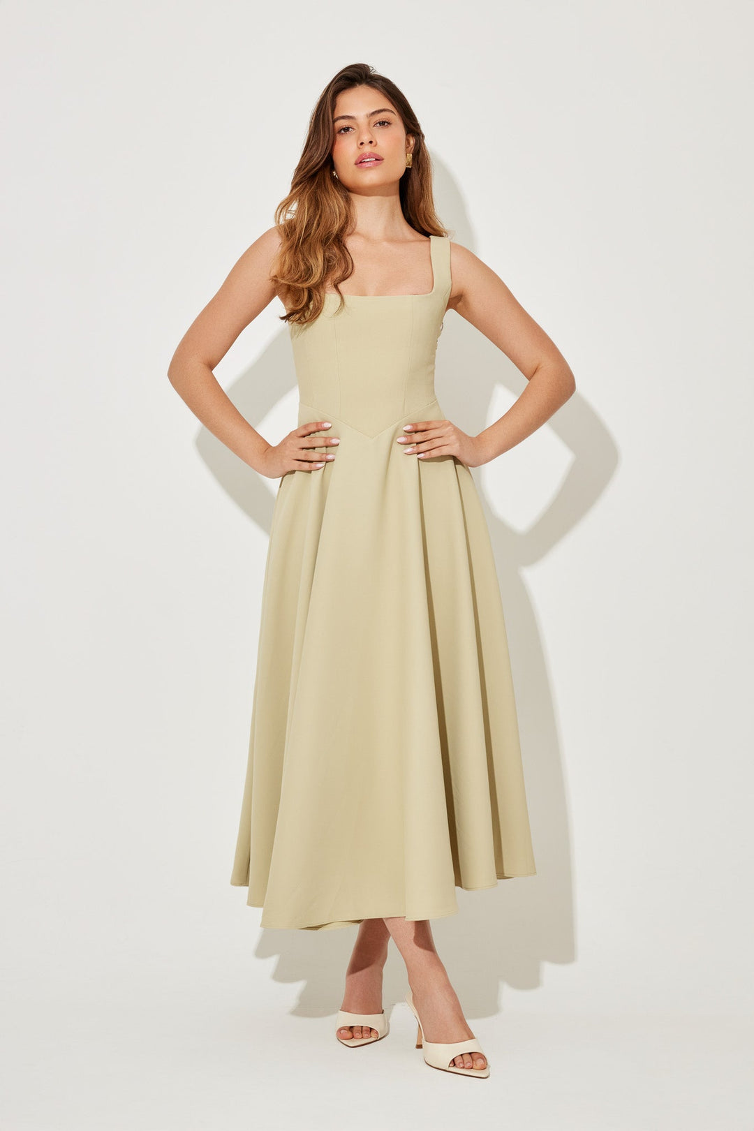 Amelia | Zeitloses, fließendes Midikleid