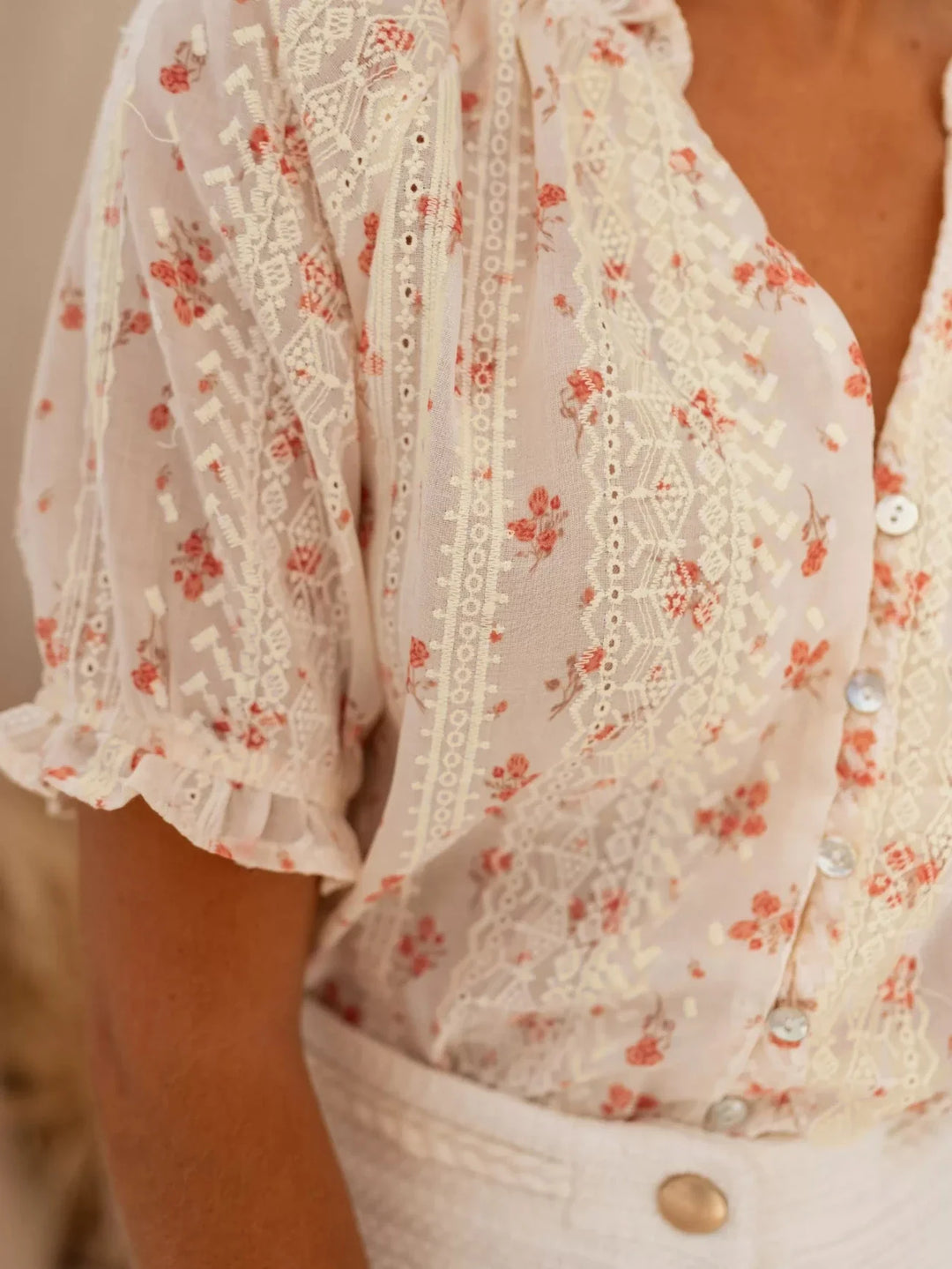 ELINA™ | Die Blumen-Bluse