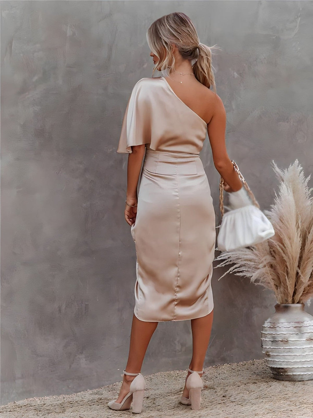 Dhalia | Elegantes asymmetrisches Kleid